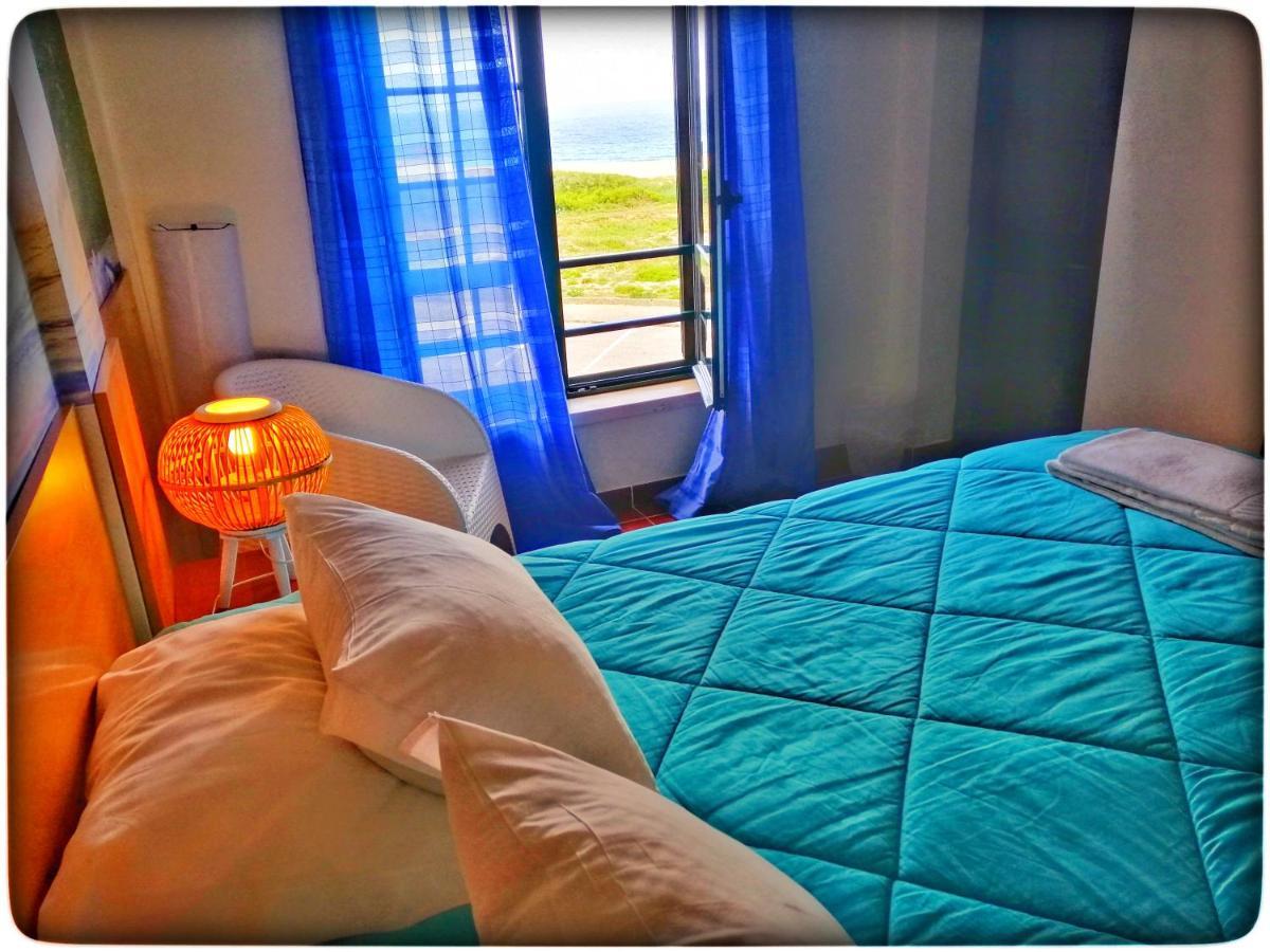 Supertubos Beach Hostel Атогиа-да-Балейя Экстерьер фото