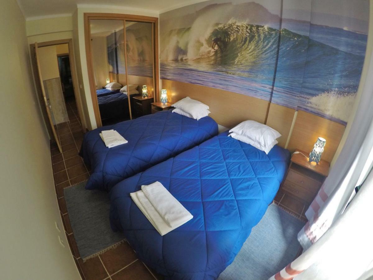 Supertubos Beach Hostel Атогиа-да-Балейя Экстерьер фото