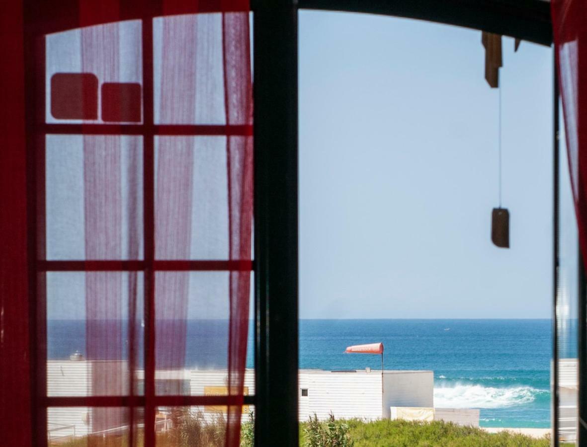 Supertubos Beach Hostel Атогиа-да-Балейя Экстерьер фото